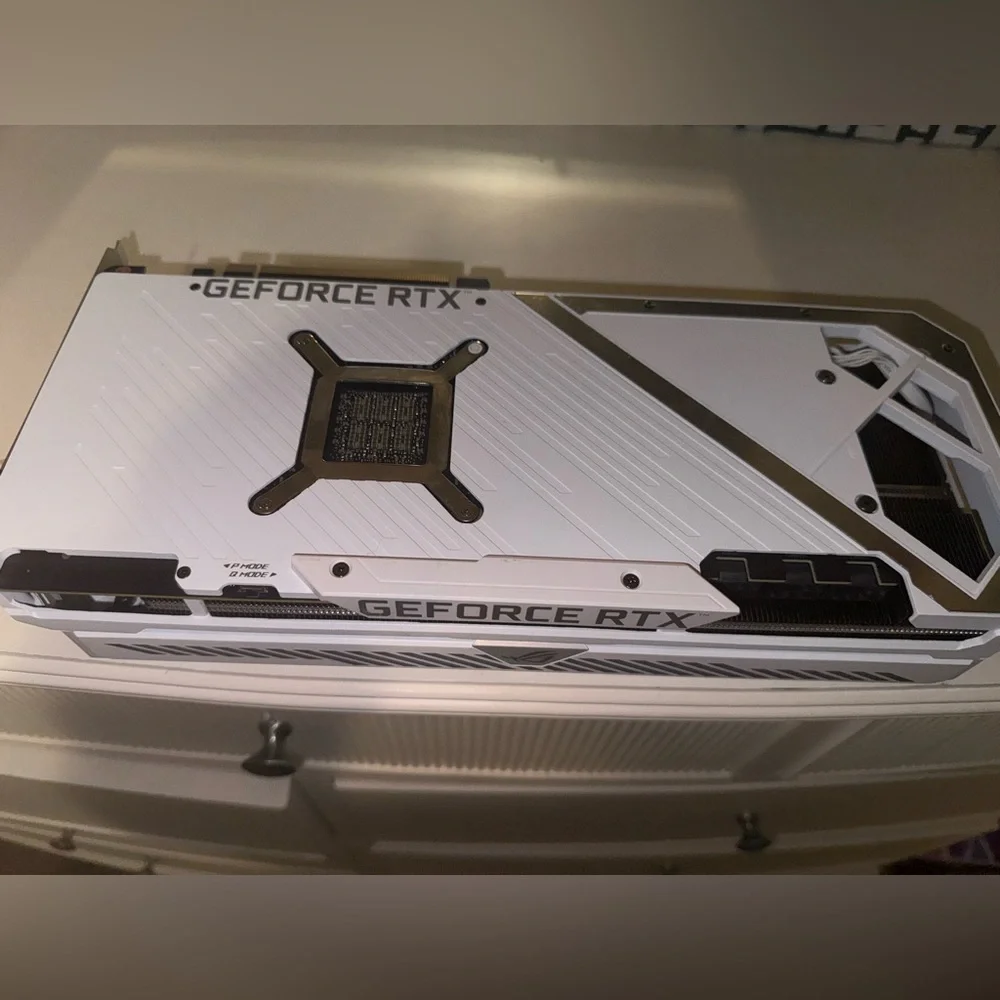 3090 24gb rog strix white Graphics card GPU